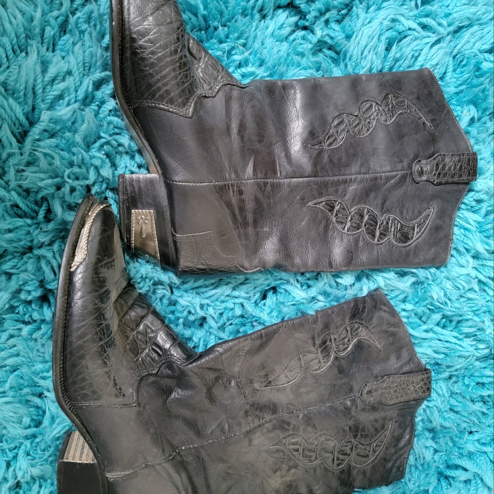 Vintage Dingo leather cowboy boots